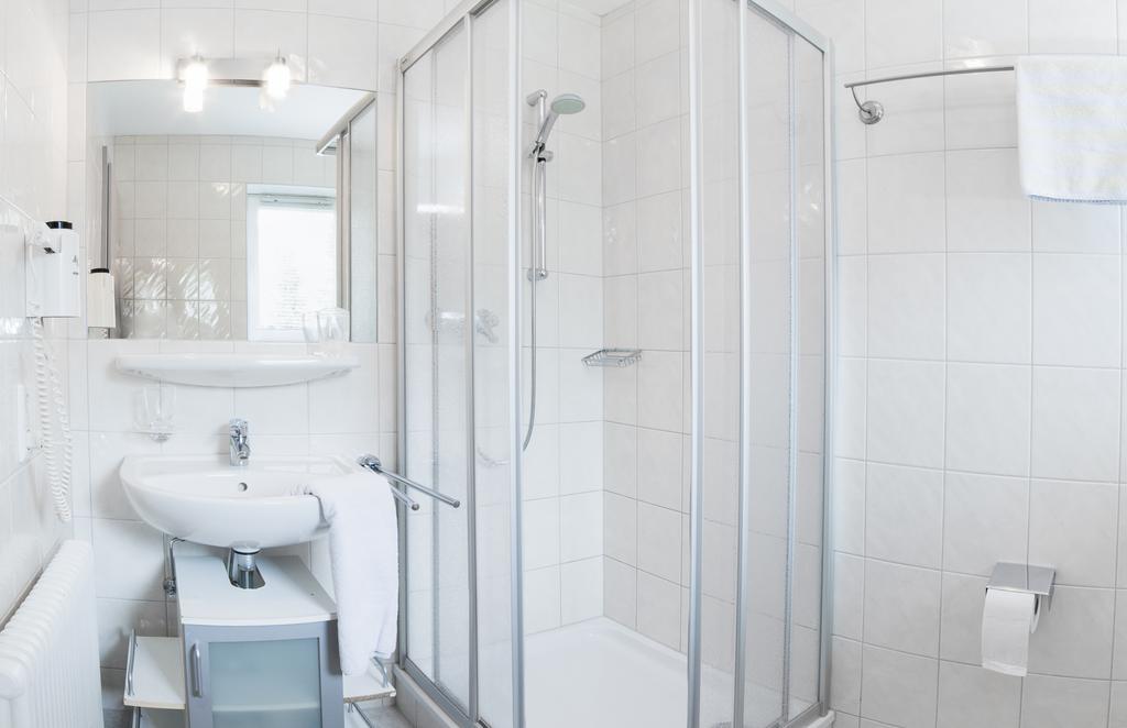 Haus Hubertus Apartment Fusch an der Grossglocknerstrasse Room photo